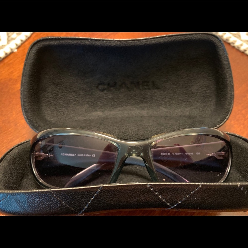 Chanel ladies sunglasses